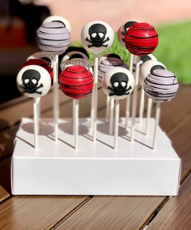 تم تولد دزدان دریایی - Pirates